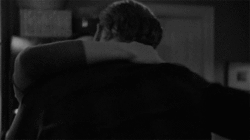 tumblr_nzk626JW3y1tduf00o6_2507.gif