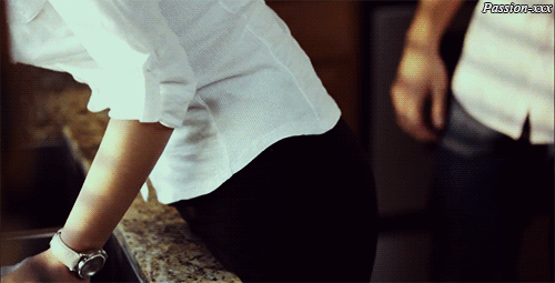 tumblr_o33av4257A1tduf00o2_5003.gif