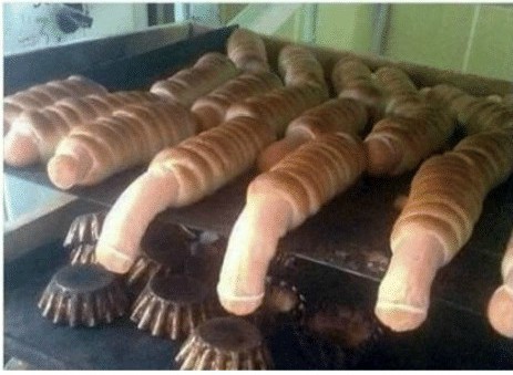 when-sausage-rolls-go-wrong-pinsivecomthe-iintemet-scavengers-_p_funny-thursday-33120013.jpg